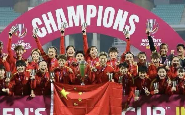 而在谈到胜利时，瓜迪奥拉说：“对手比赛强度很高，这并不容易。